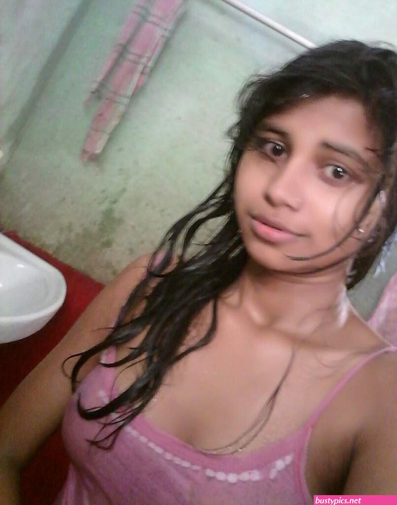 desi village teen bath nude pic