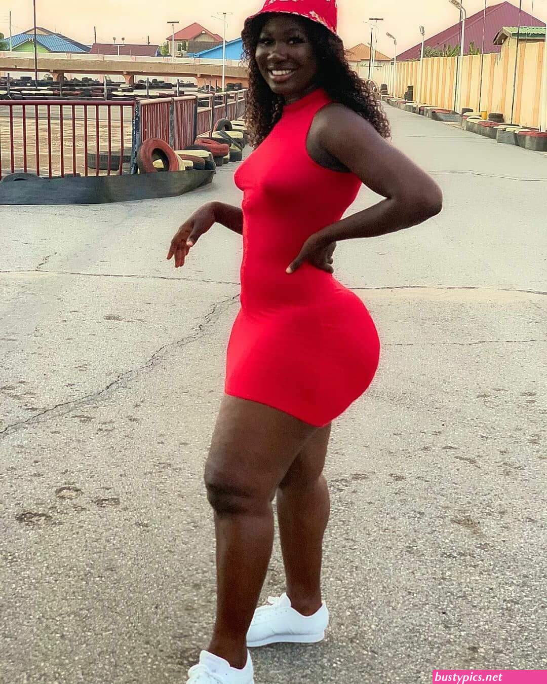 mzansi ass booty sexy dress pics
