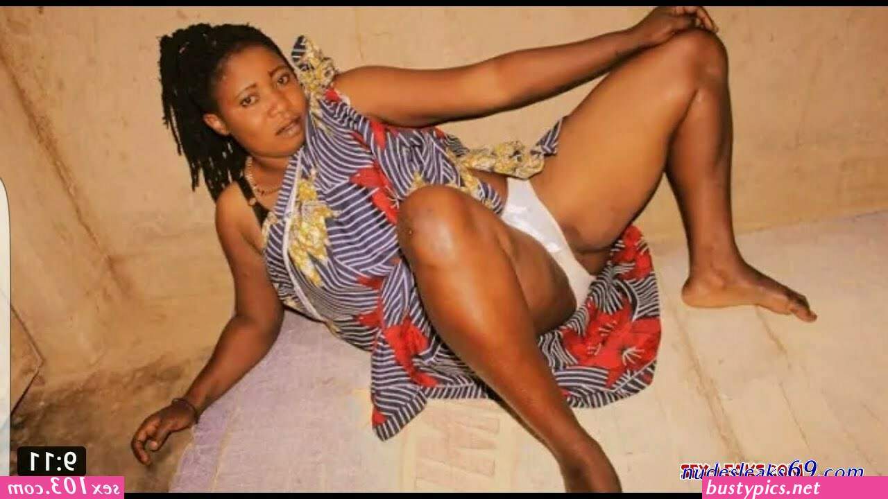 ngono ya kulaliana paja kwa paja