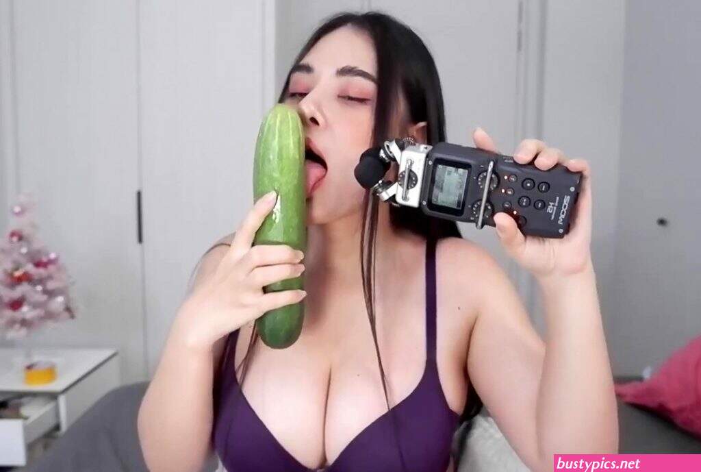 nude asmr wan