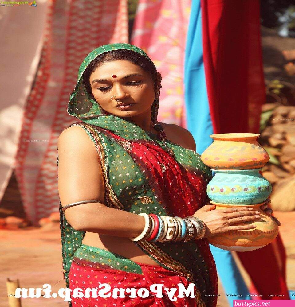 village saree sex image