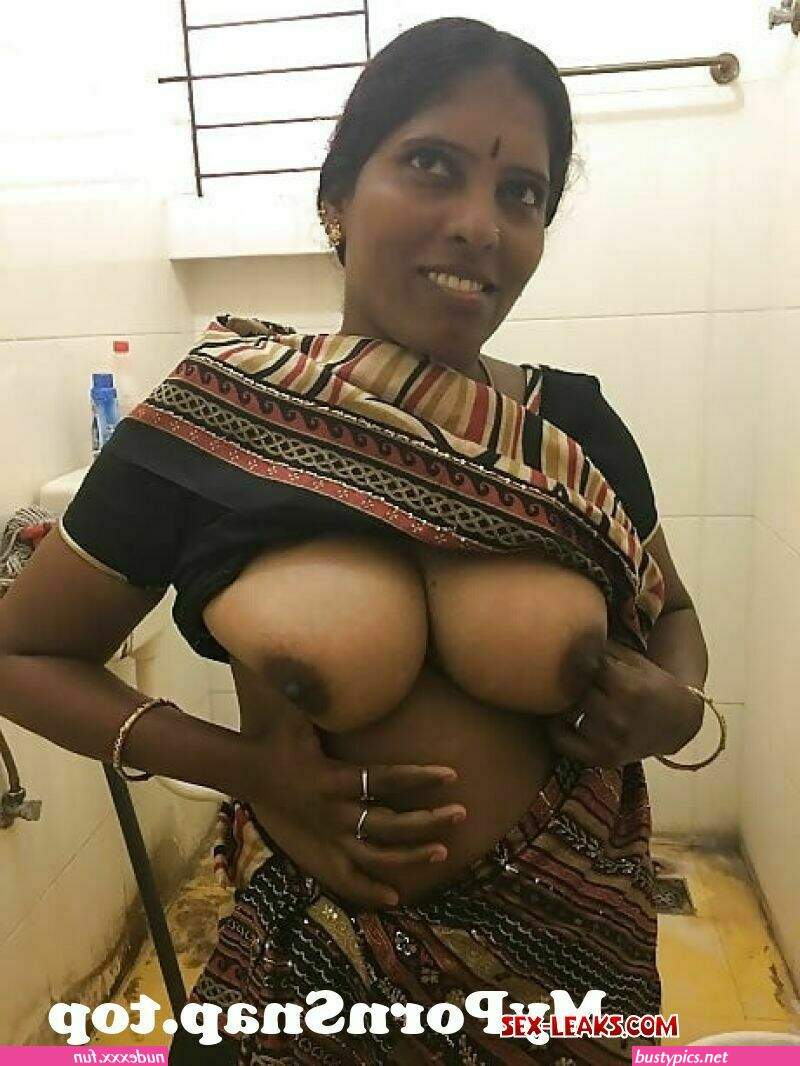village saree sex image