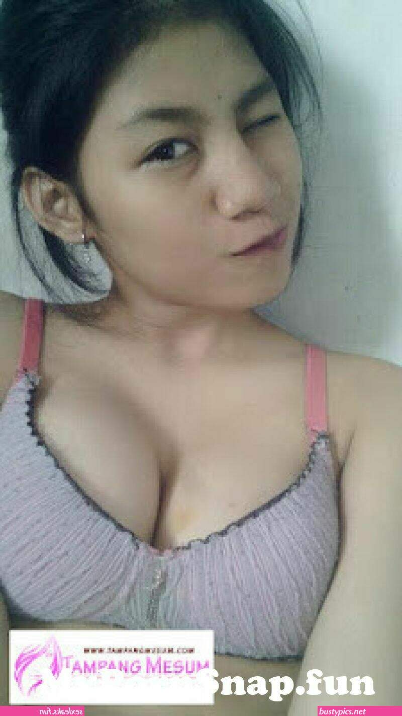 abg bugil payudara bulat montok
