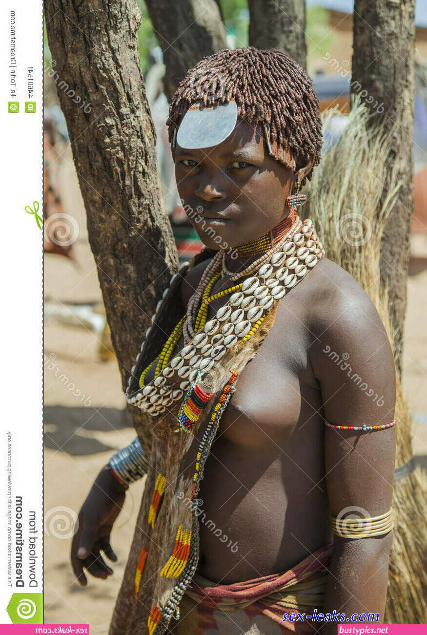 afrika giril naked