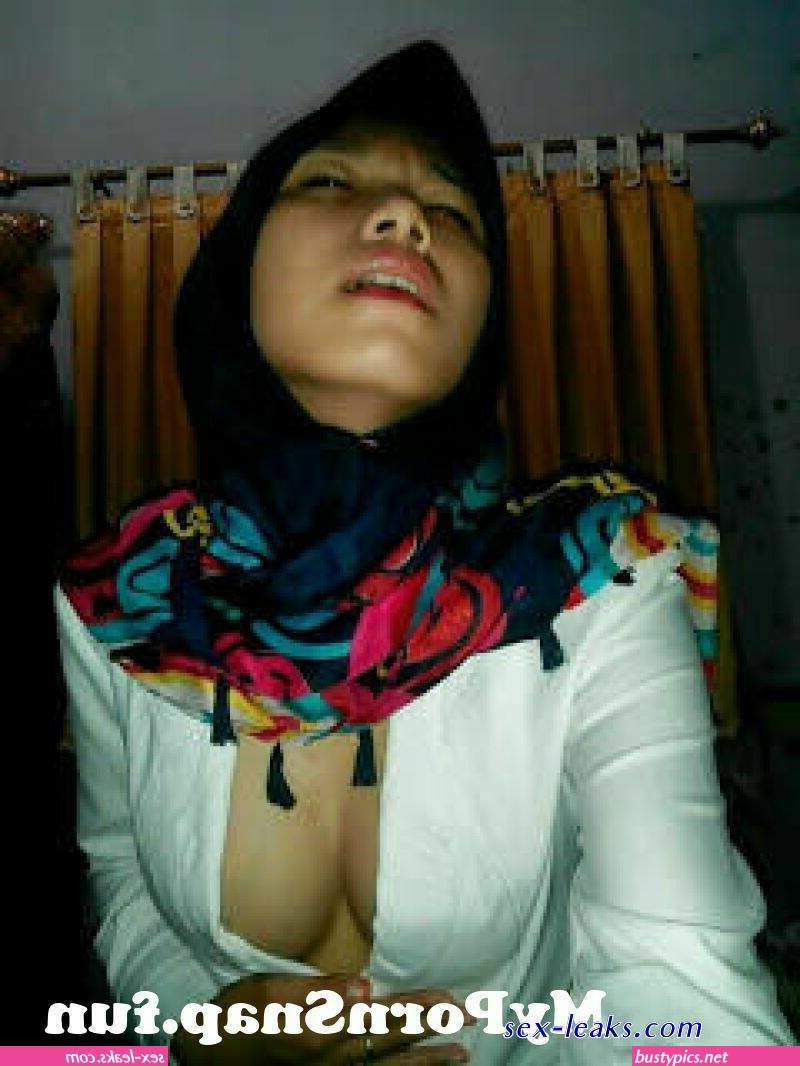 jilbab memek porn