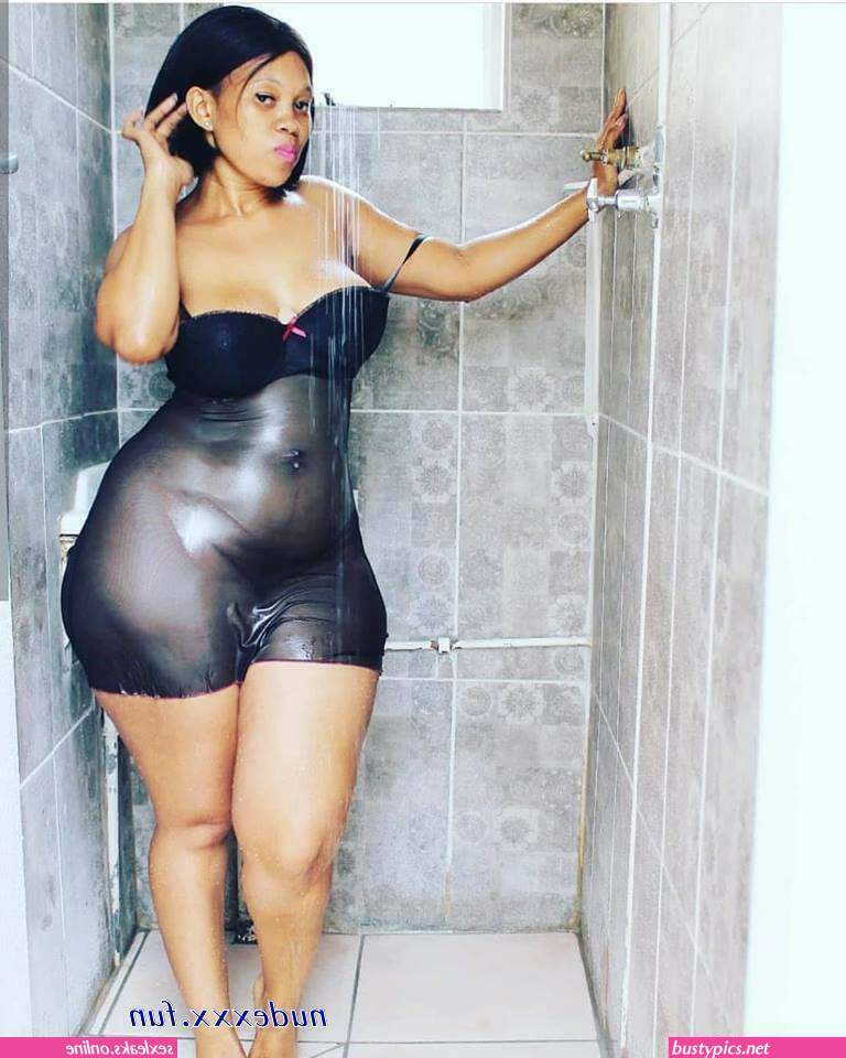 naked sugarmummy big pussy in somalia onlyfans leaks