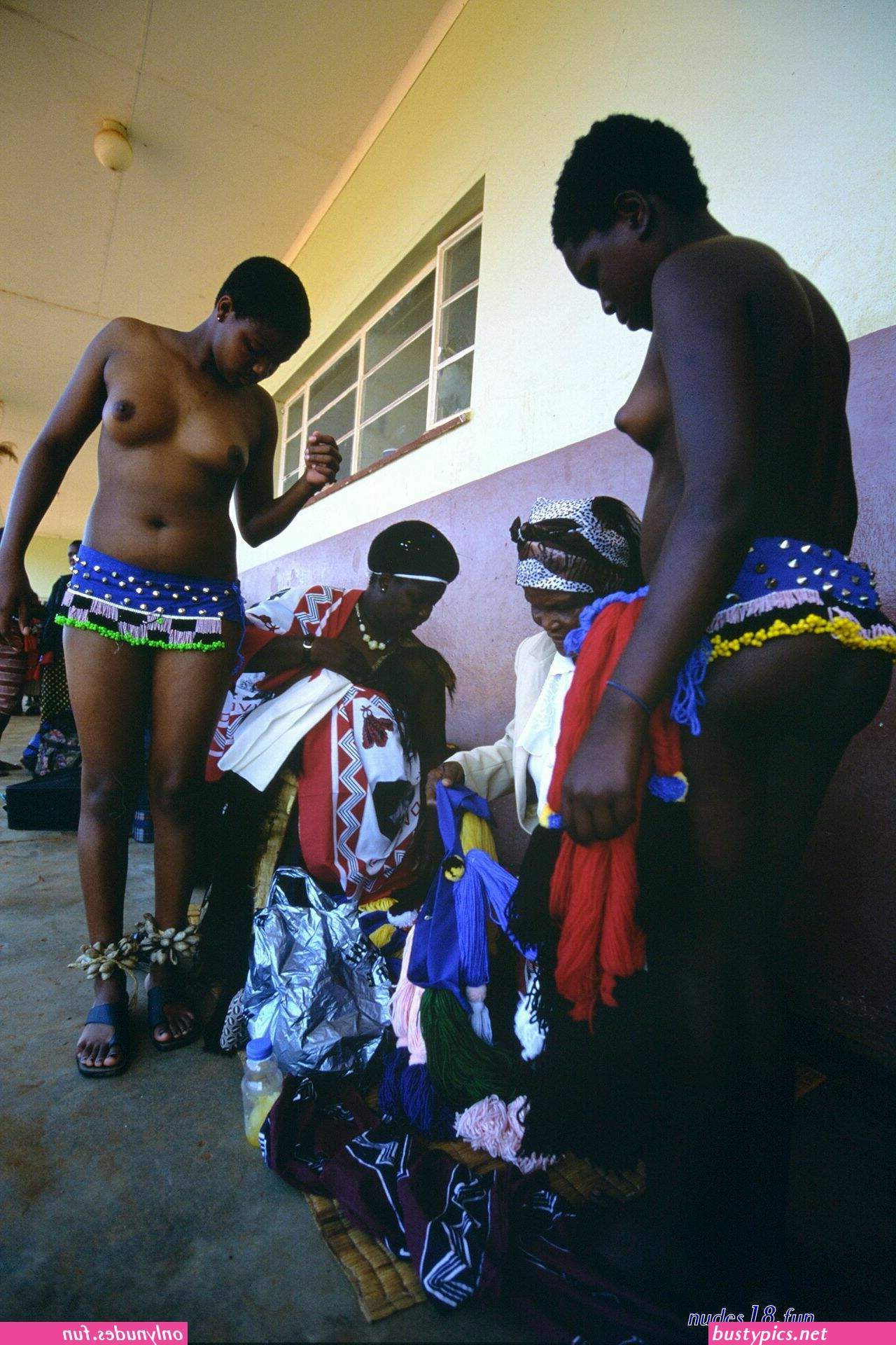 naked zulu girl