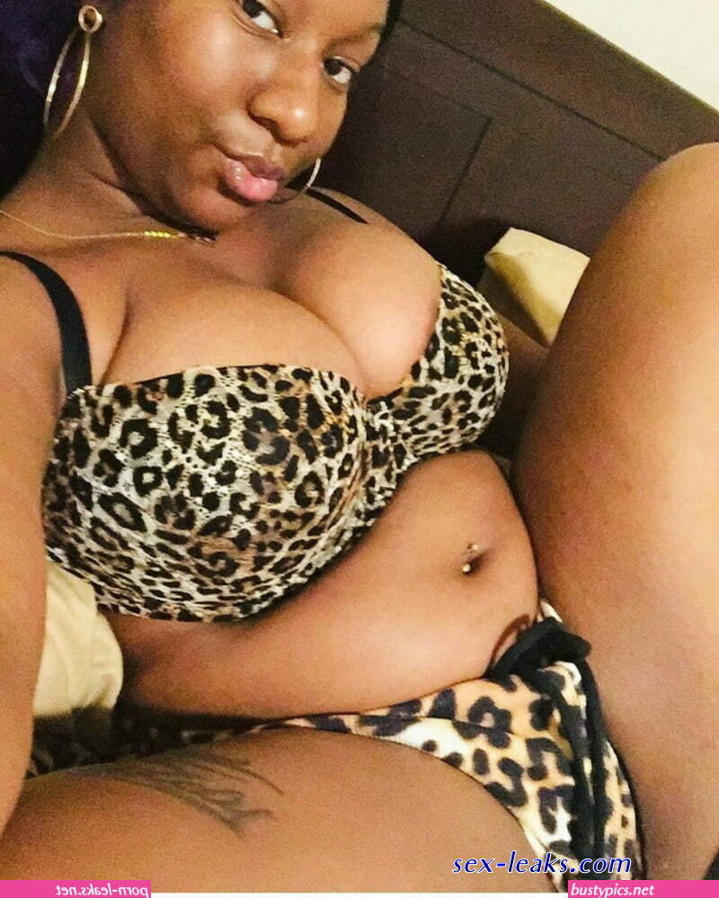 brown very fat sugar mummies naked