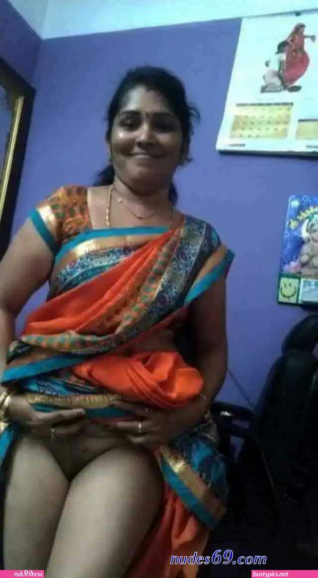 desi saree aunty nude