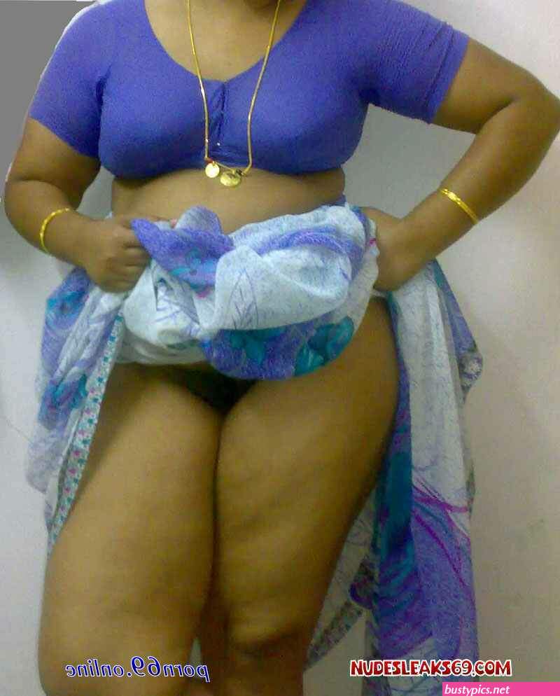 desi saree aunty nude