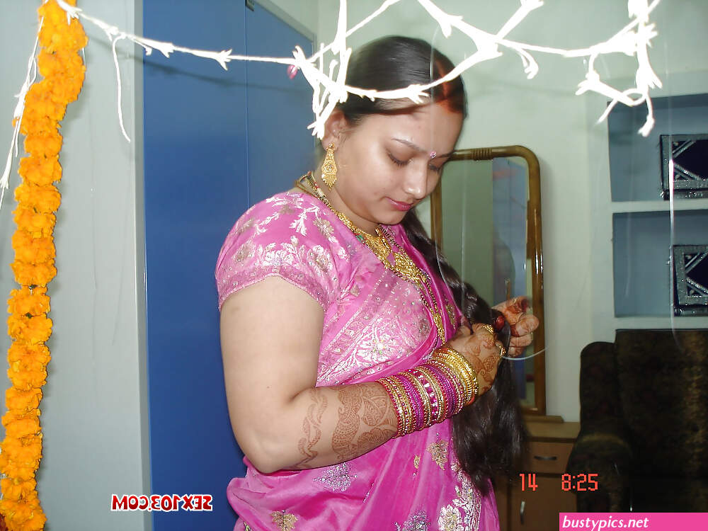 desi saree aunty nude
