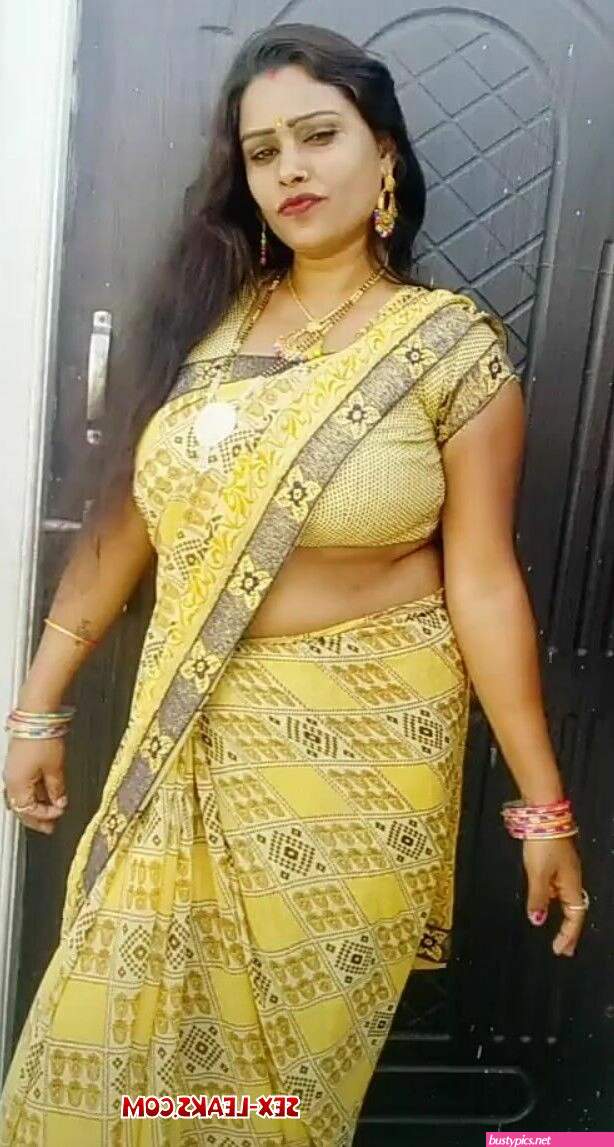 desi saree aunty nude