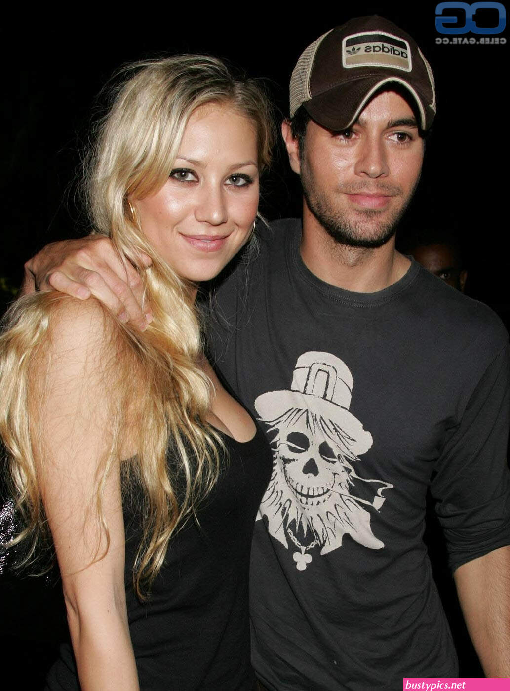 https://wanderlust.care/anna-kournikova/gallery.html