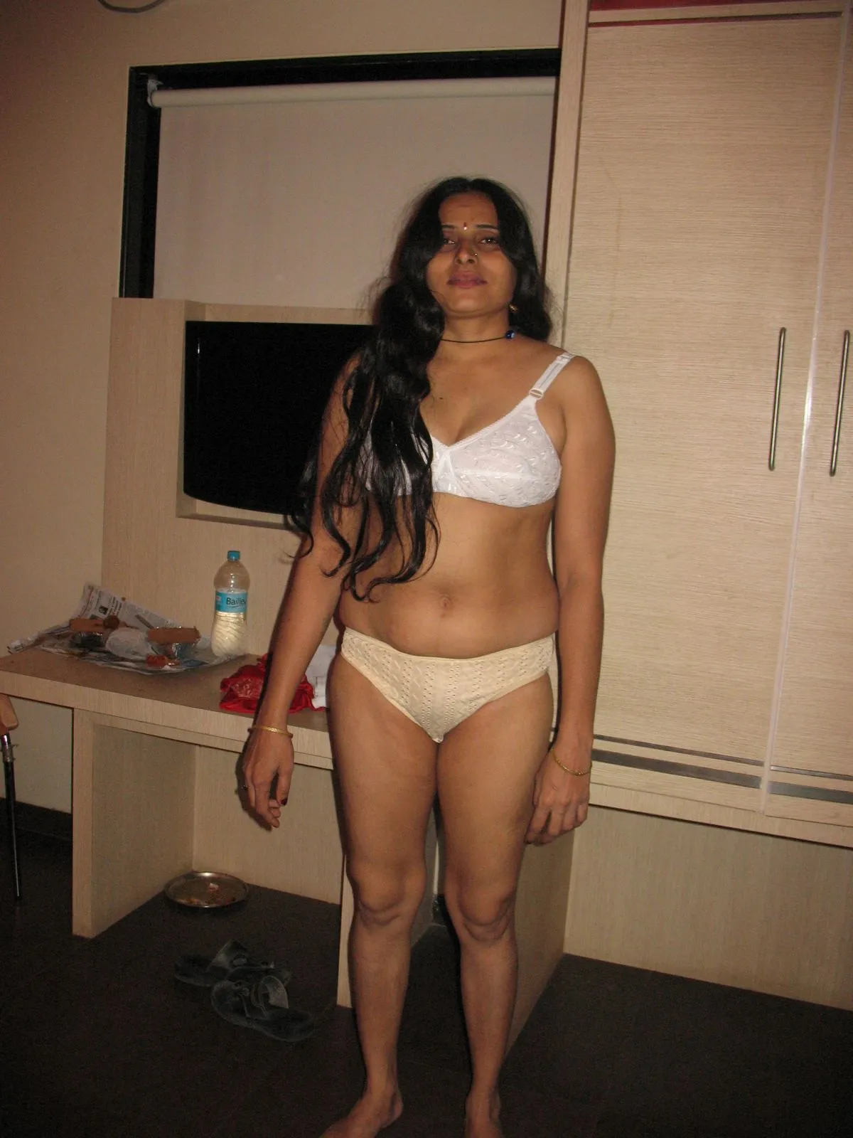 indian aunty hairy boobs photos