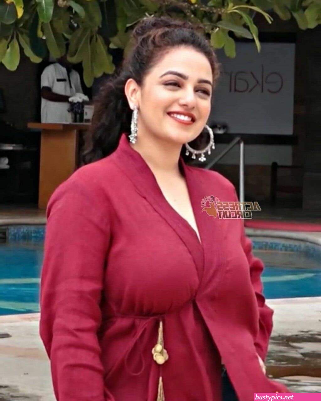 nithya menon curvy body images