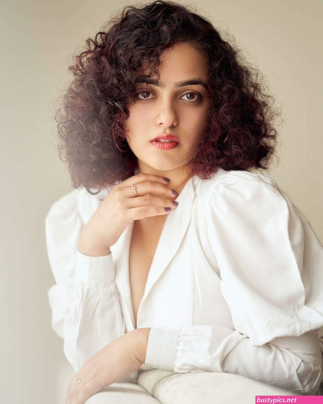 nithya menon curvy body images
