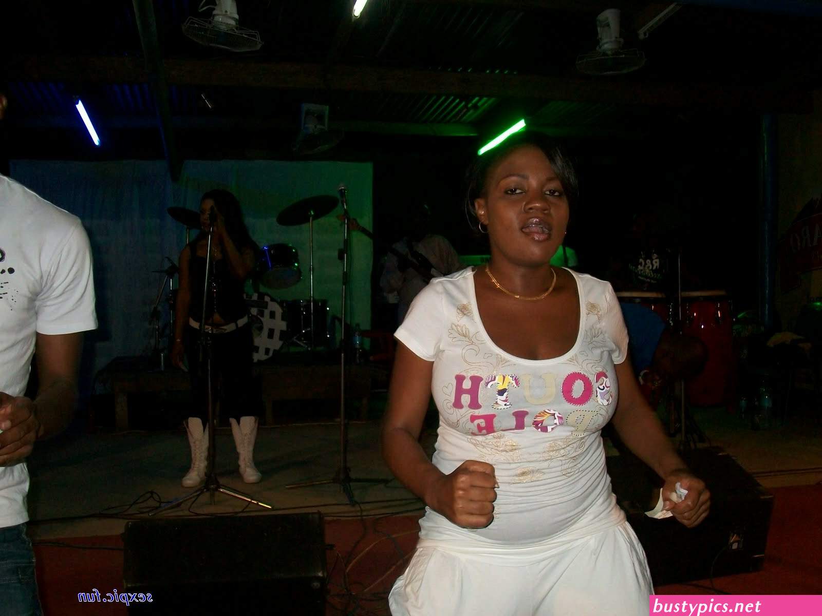 picha utamu wa kufila mkundu kwa mboo kubwa vidio