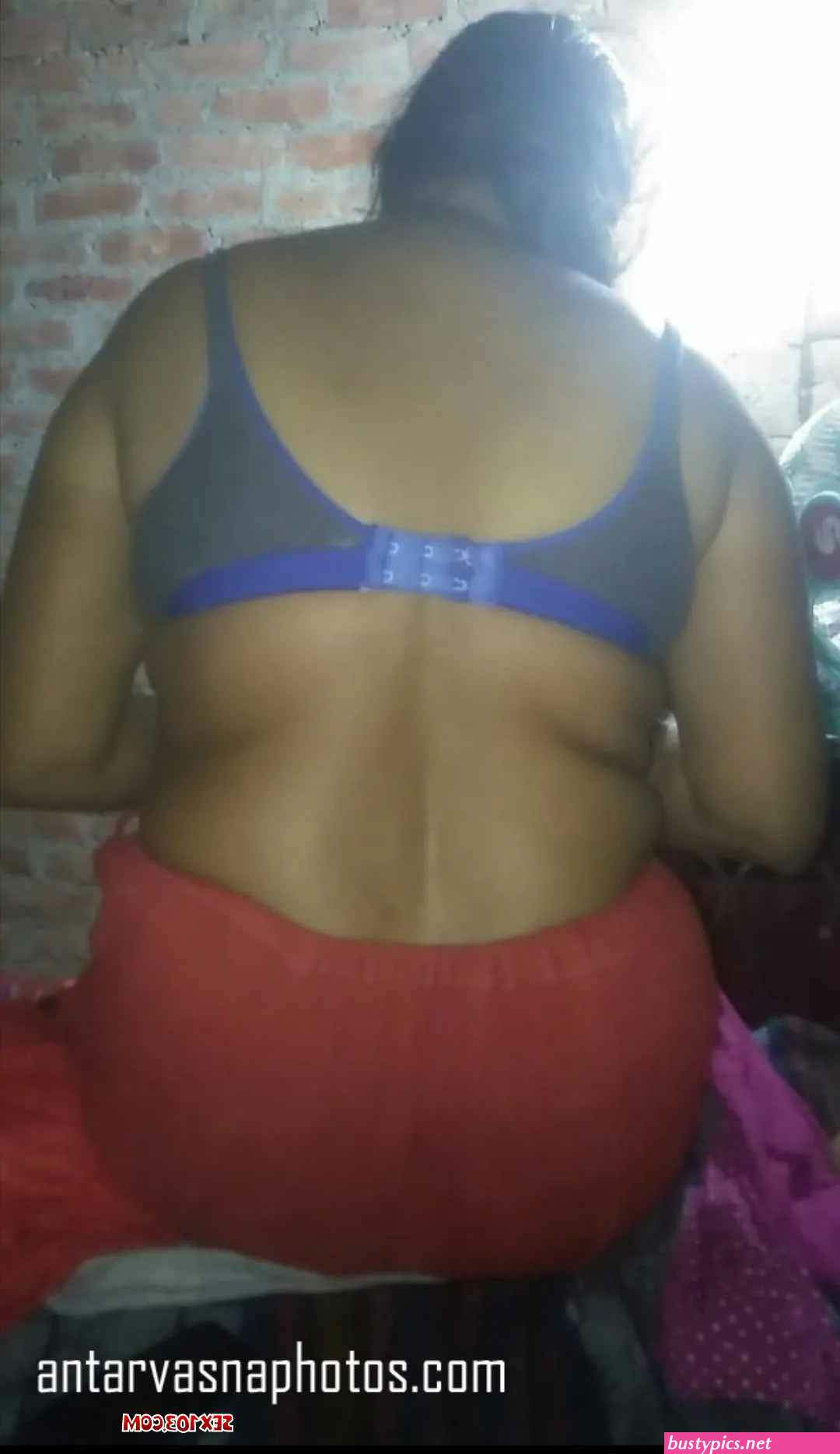 young desi aunty village tit pics