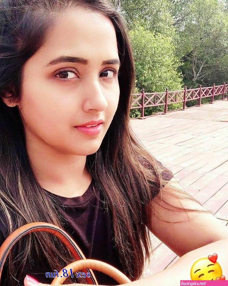 biutyfull gerl gaand photo
