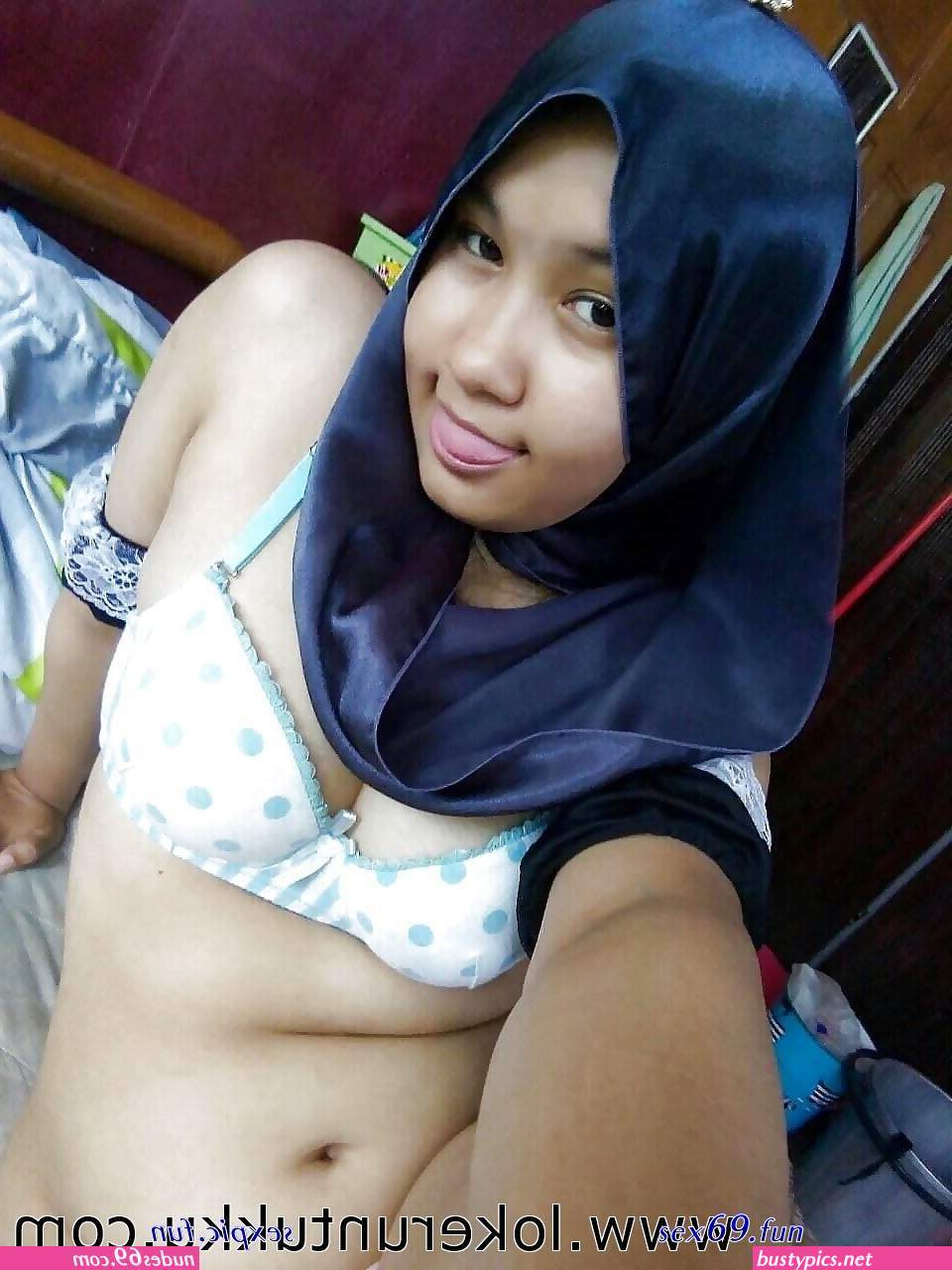 foto bugil lubang memek cewek jilbab