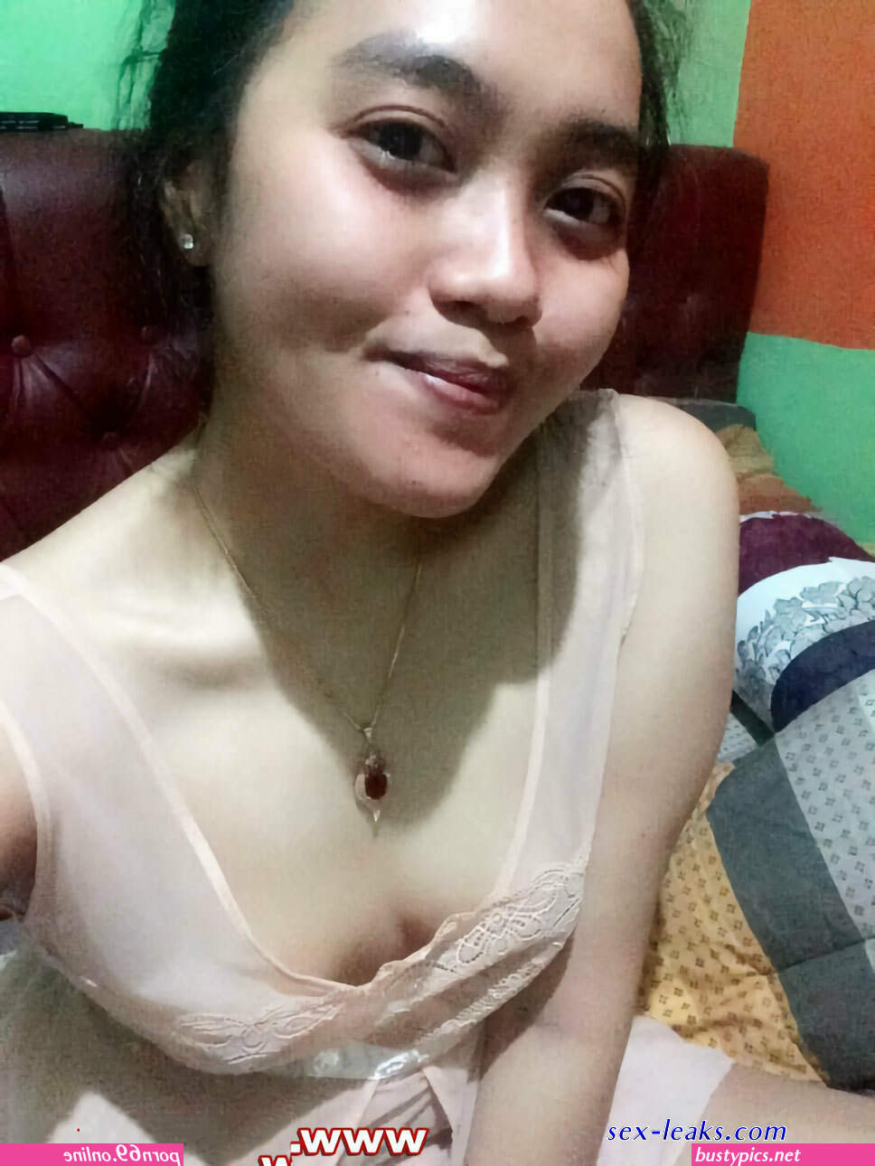 foto bugil lubang memek cewek jilbab