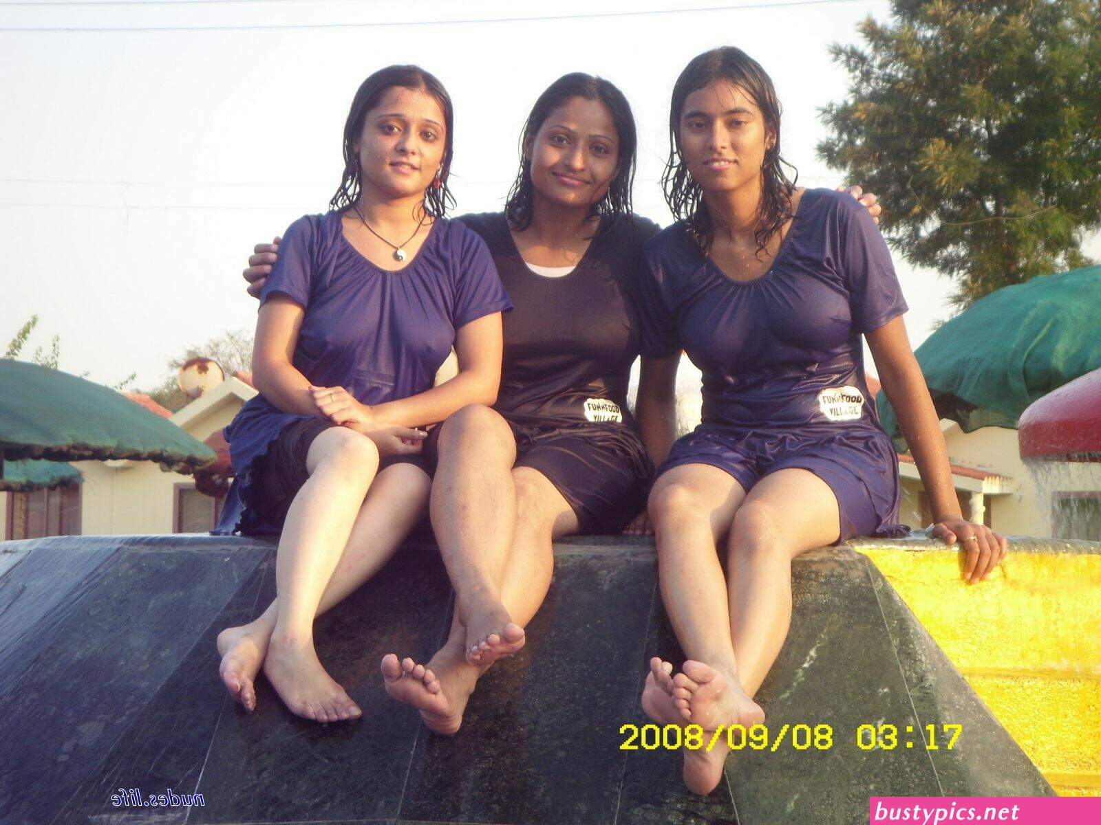 nipple slip desi india real