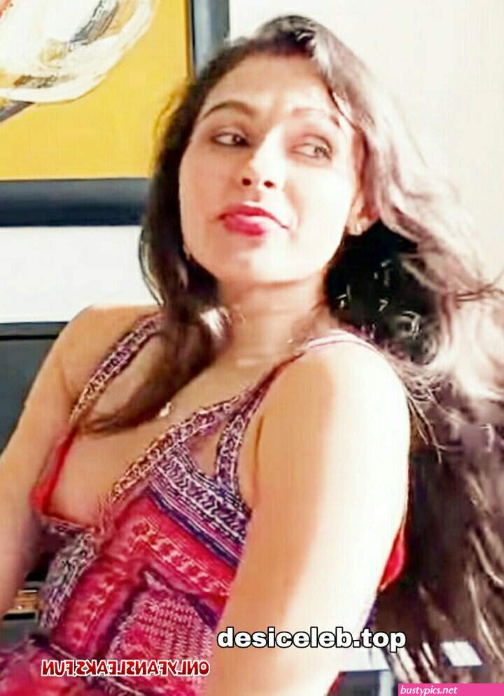 nipple slip desi india real