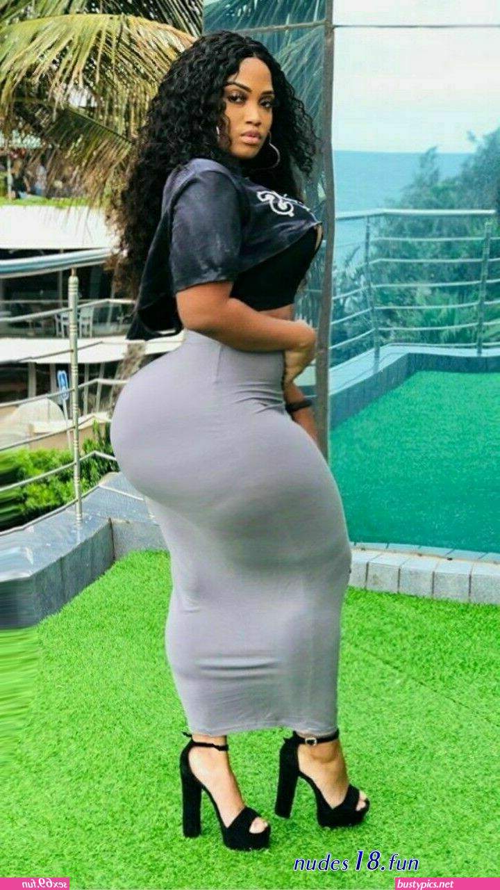 beautiful kenyan sex booty in skirt
