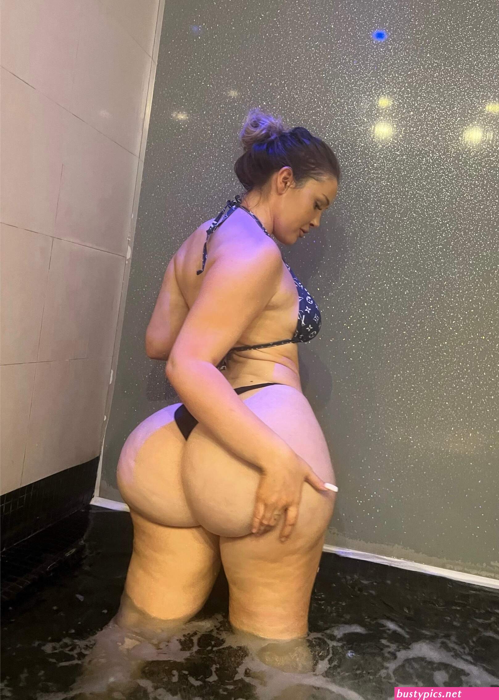 bootybyshel reddit videos