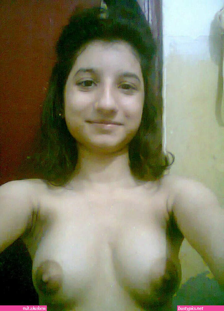 https://sexleaks.fun/2022/09/18/indian-teen-hairy-nude-photo-compilation/