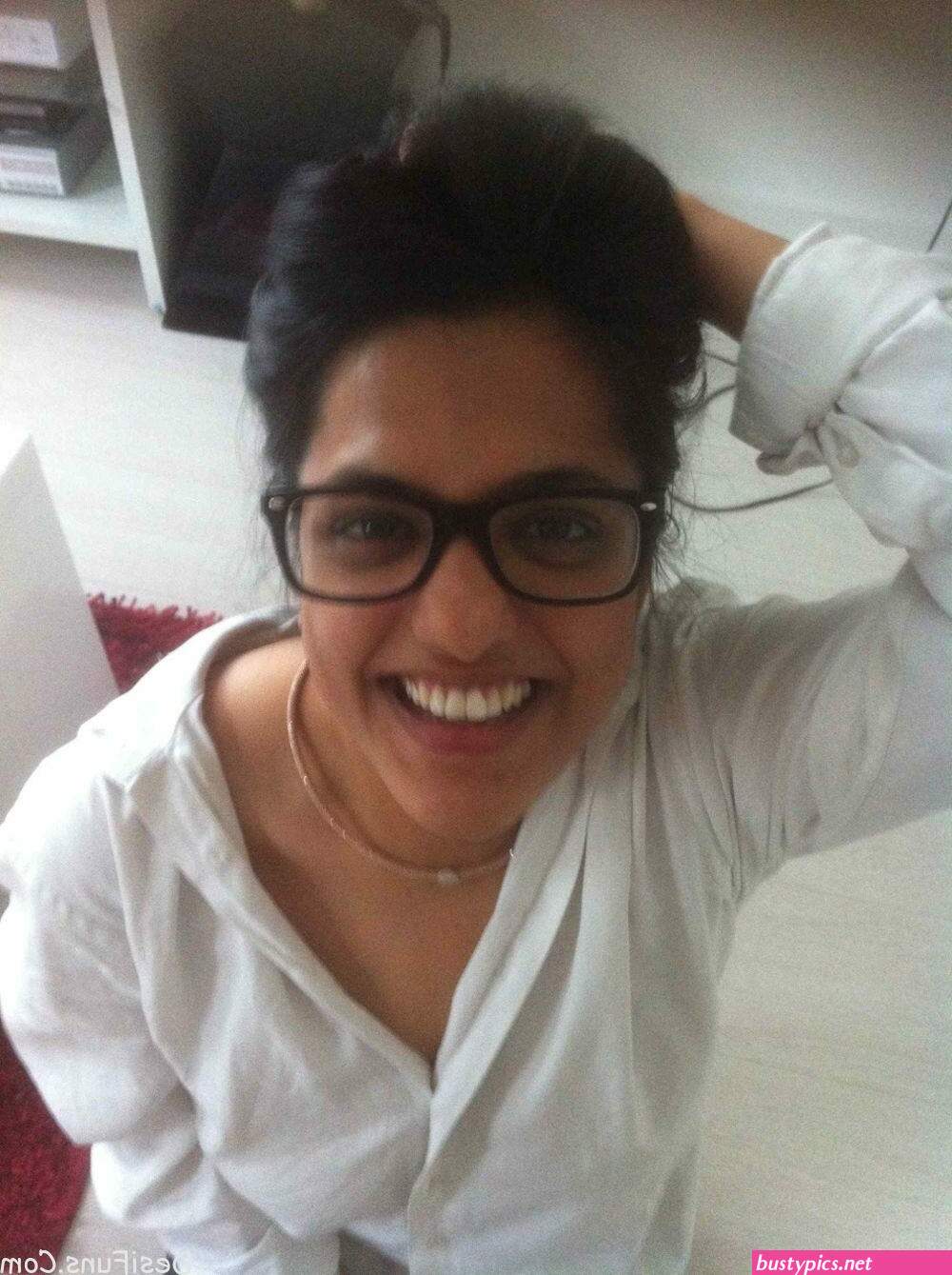 indian nri girl nude photos