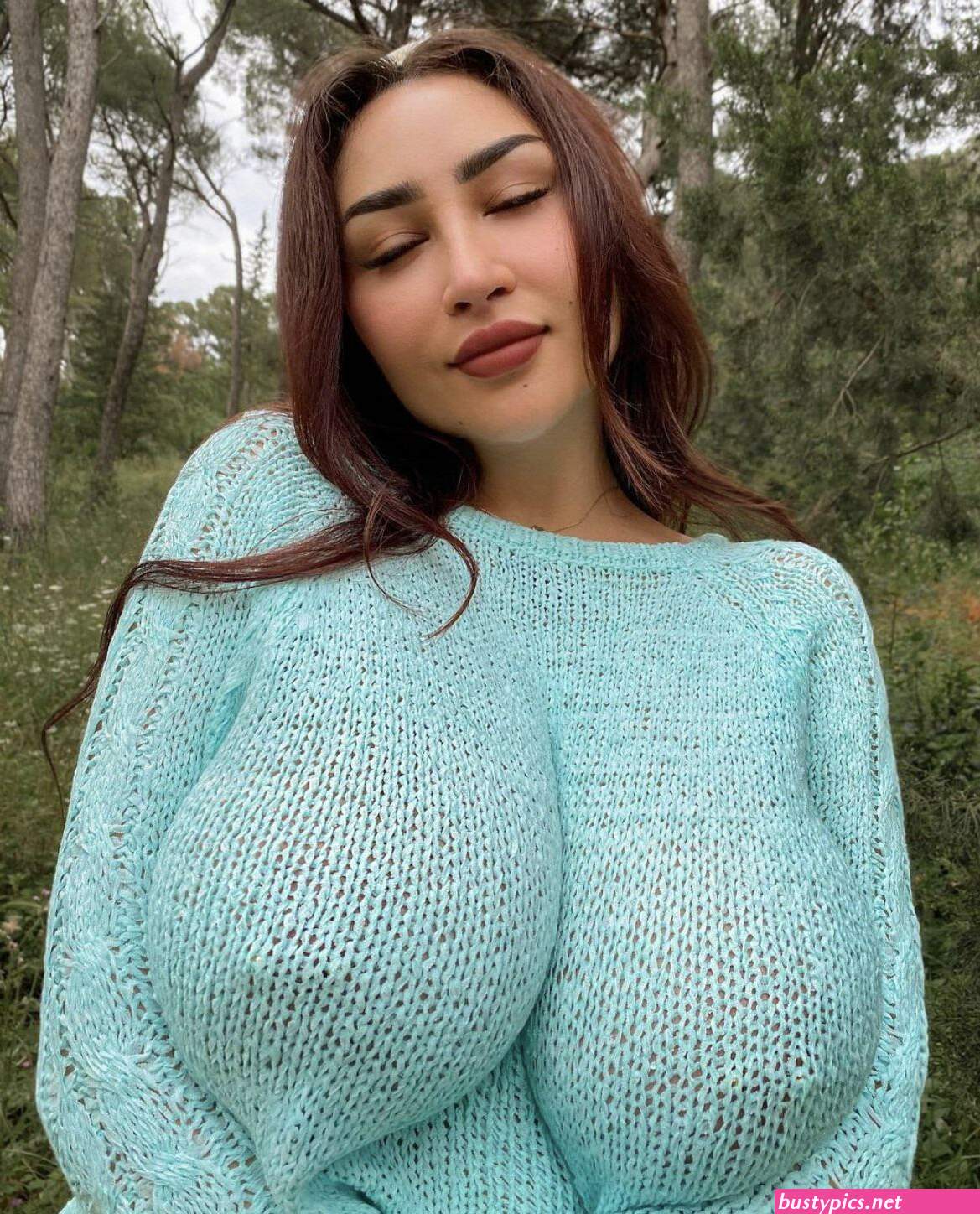 khovanski boobs pic
