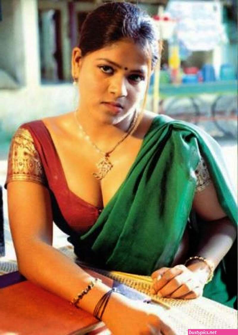 south indian aunties boobs photo
