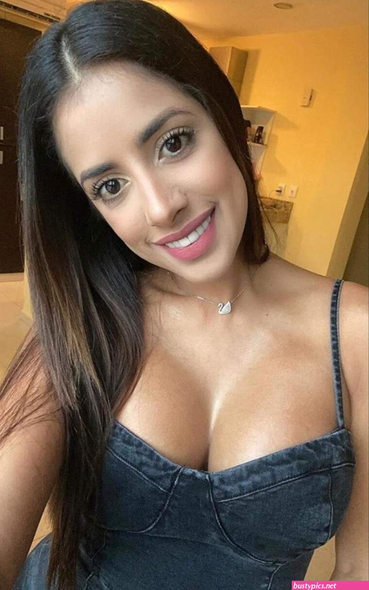 fratiany desnuda