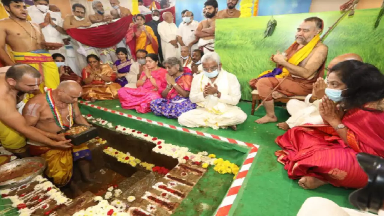 guruji.asram sex.story hindi