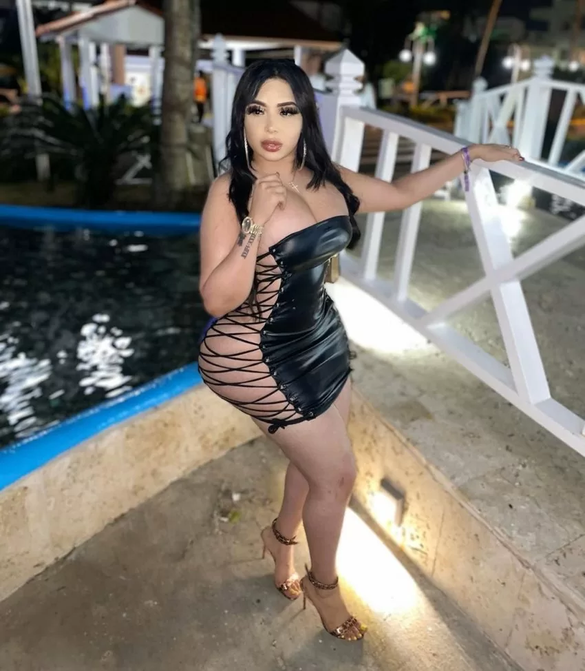 bigass booty black tiht dress