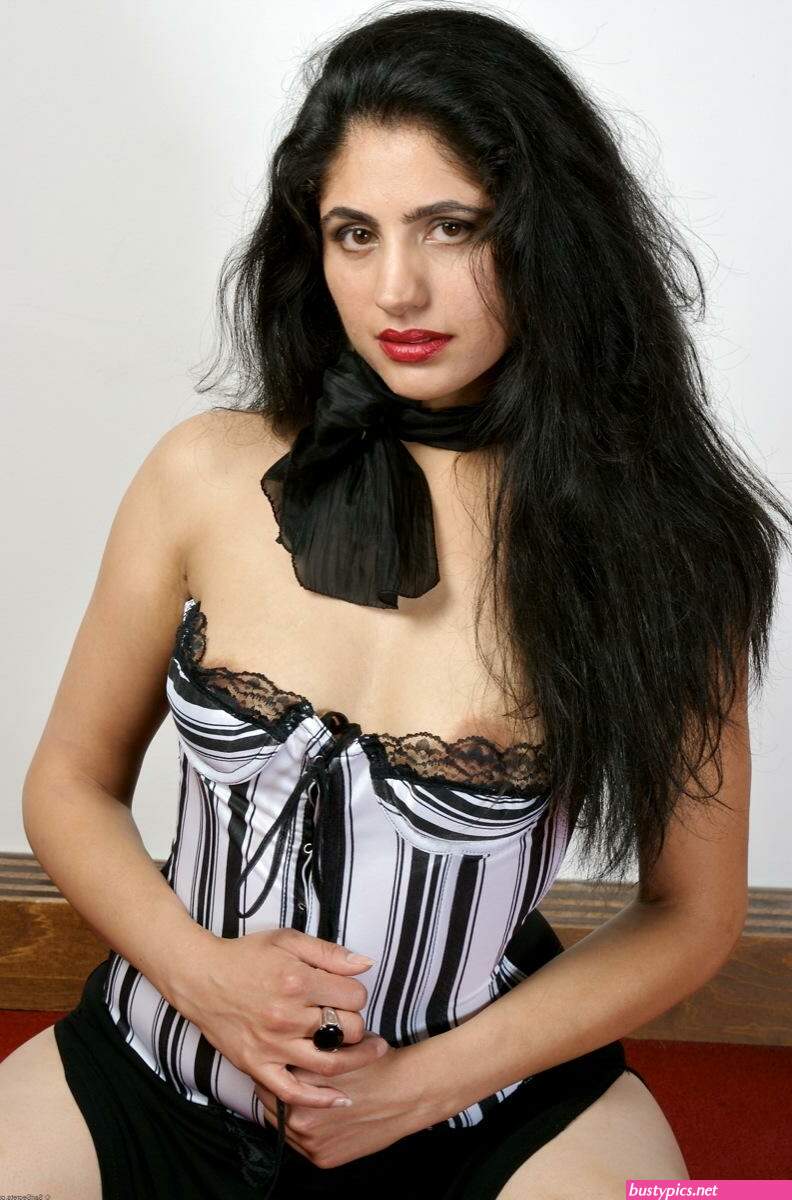 desi nipple visible in