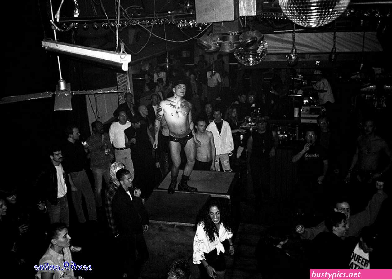naked black club night