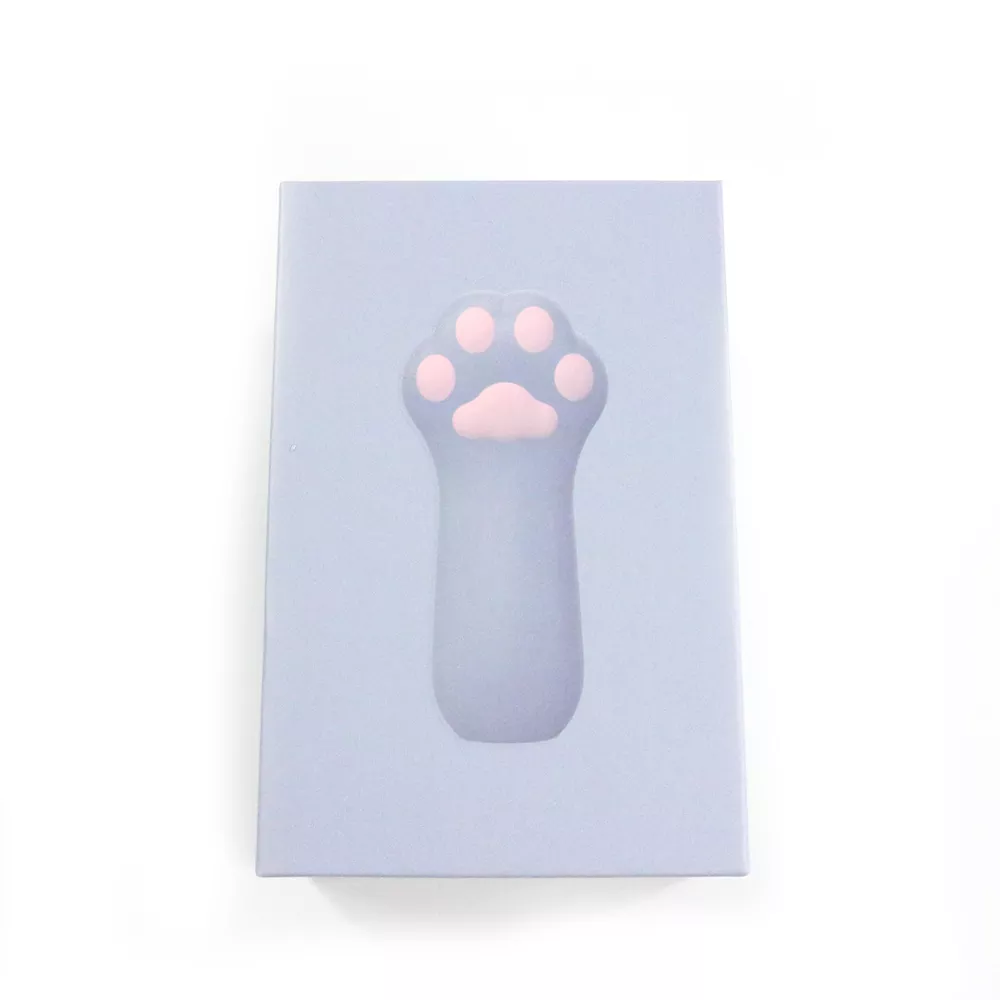 clit.pin.blak.pussy.photo