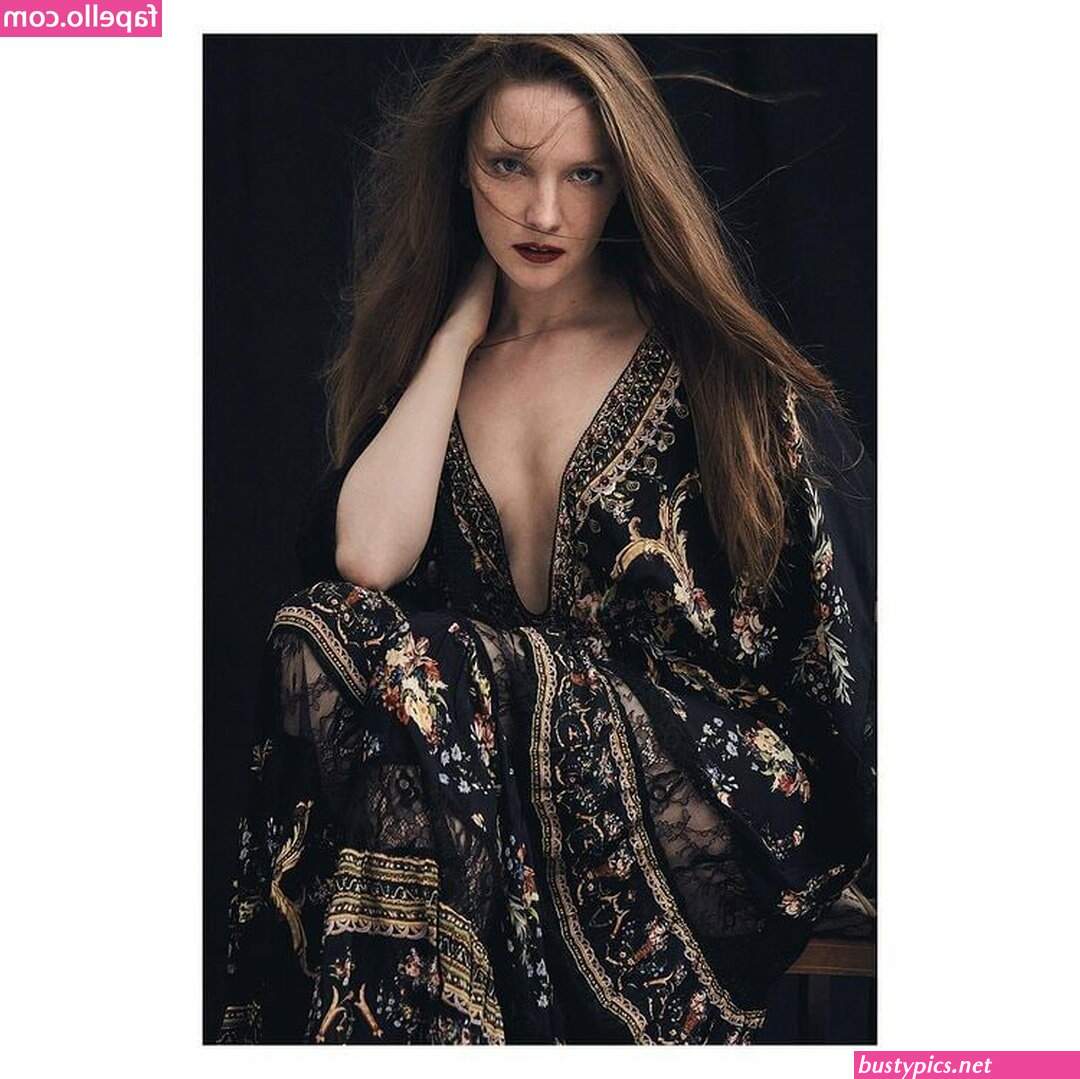 morfydd clark naked photos