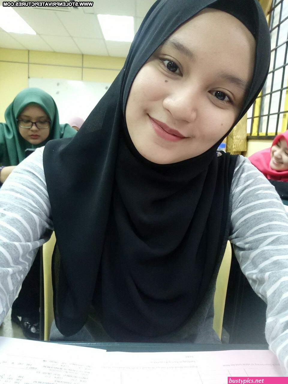 abg hijab nude