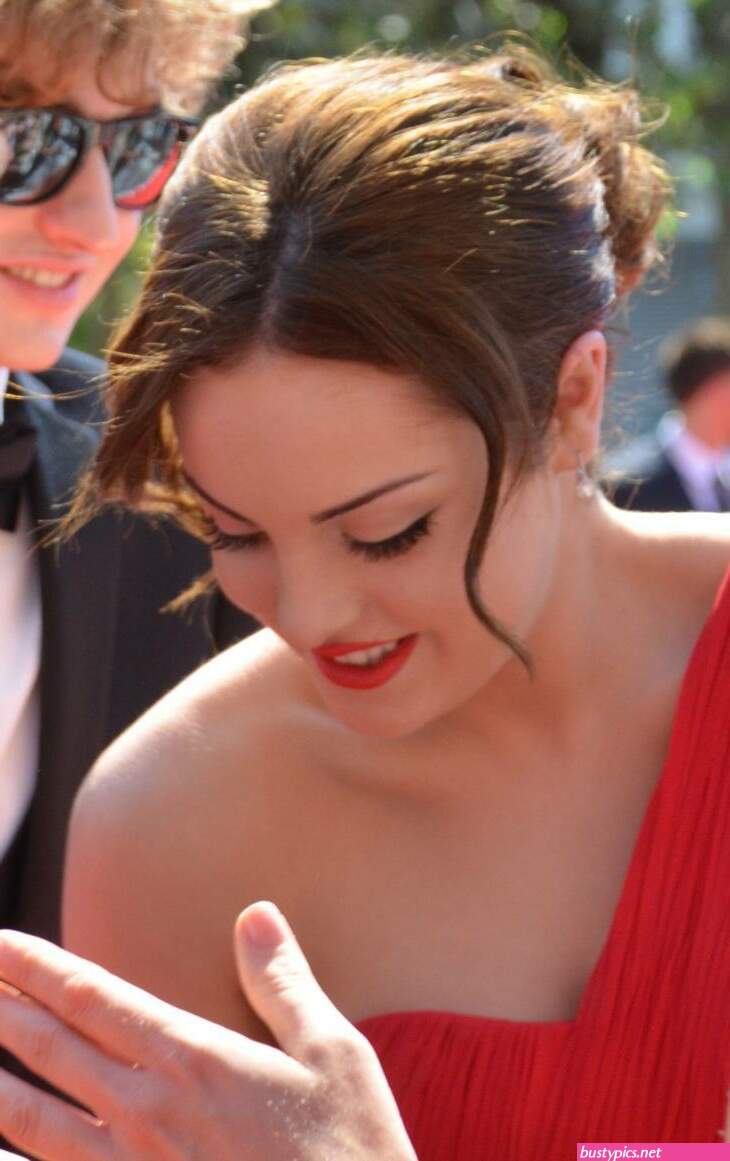 liz gillies nude pics