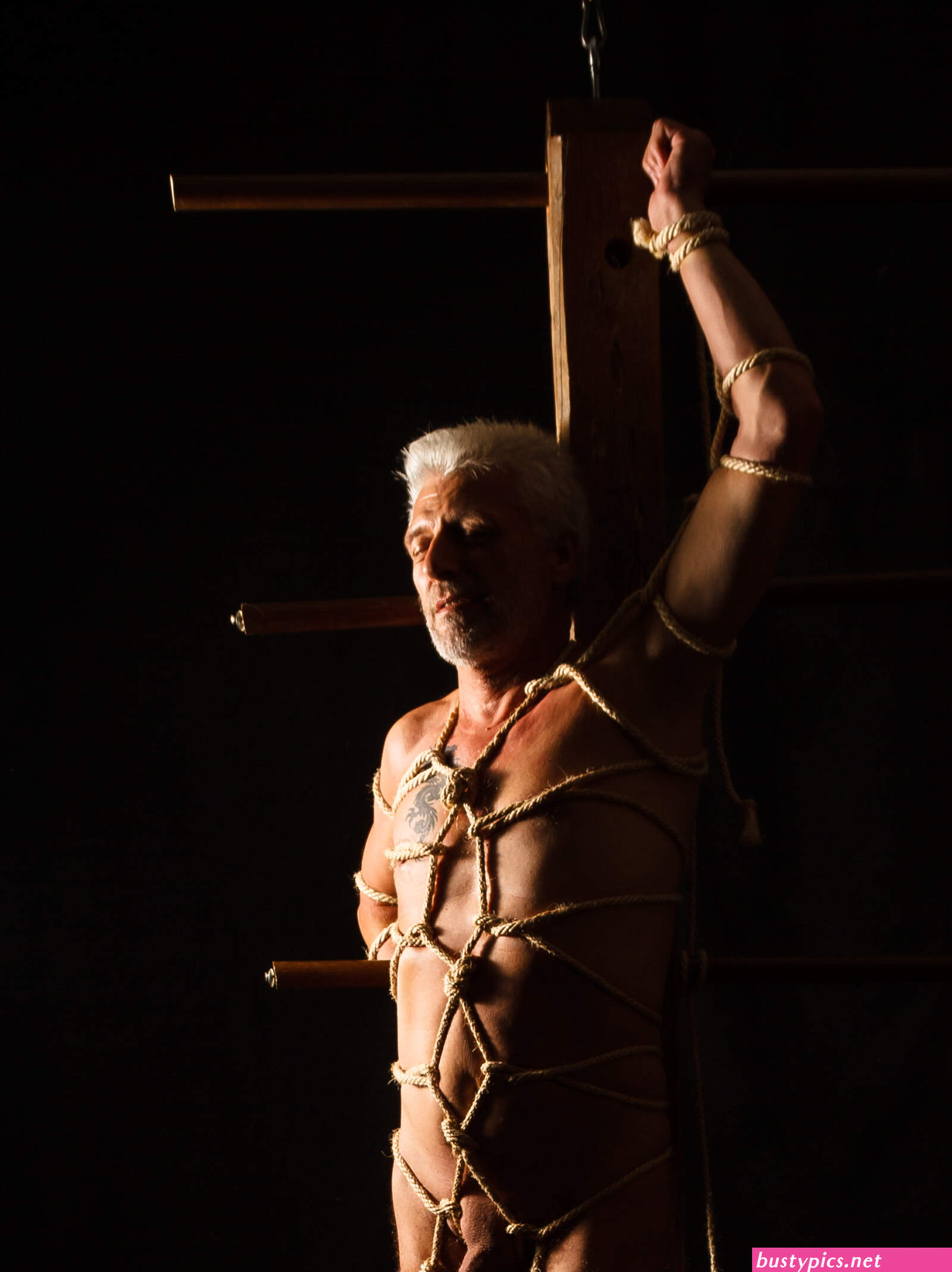 nude male bdsm