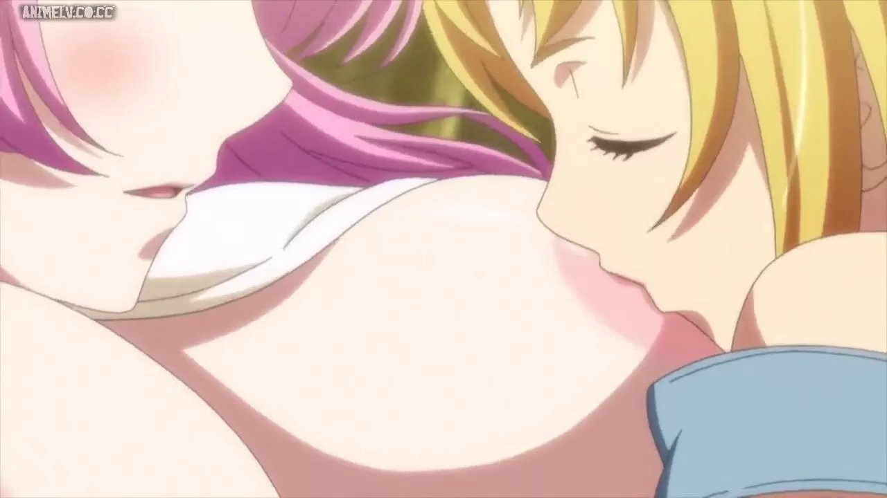 pics of a man sucking a fat woman big breast