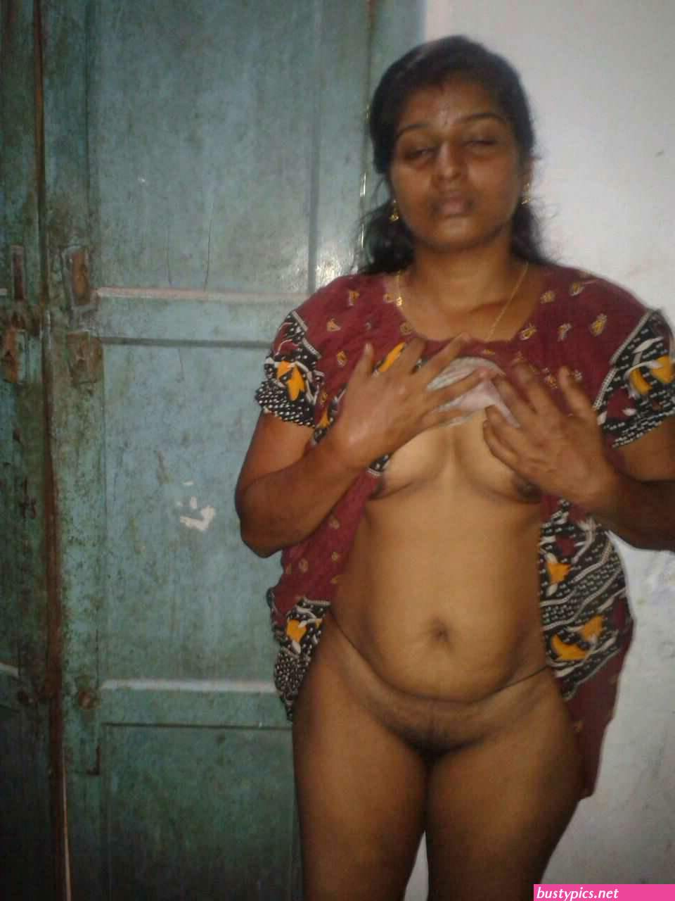 south indian slim aunty boobs