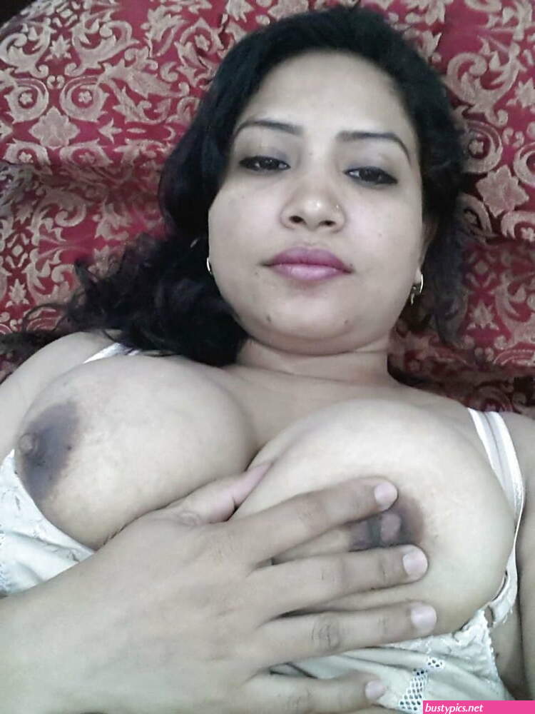 indian desi boobs pics