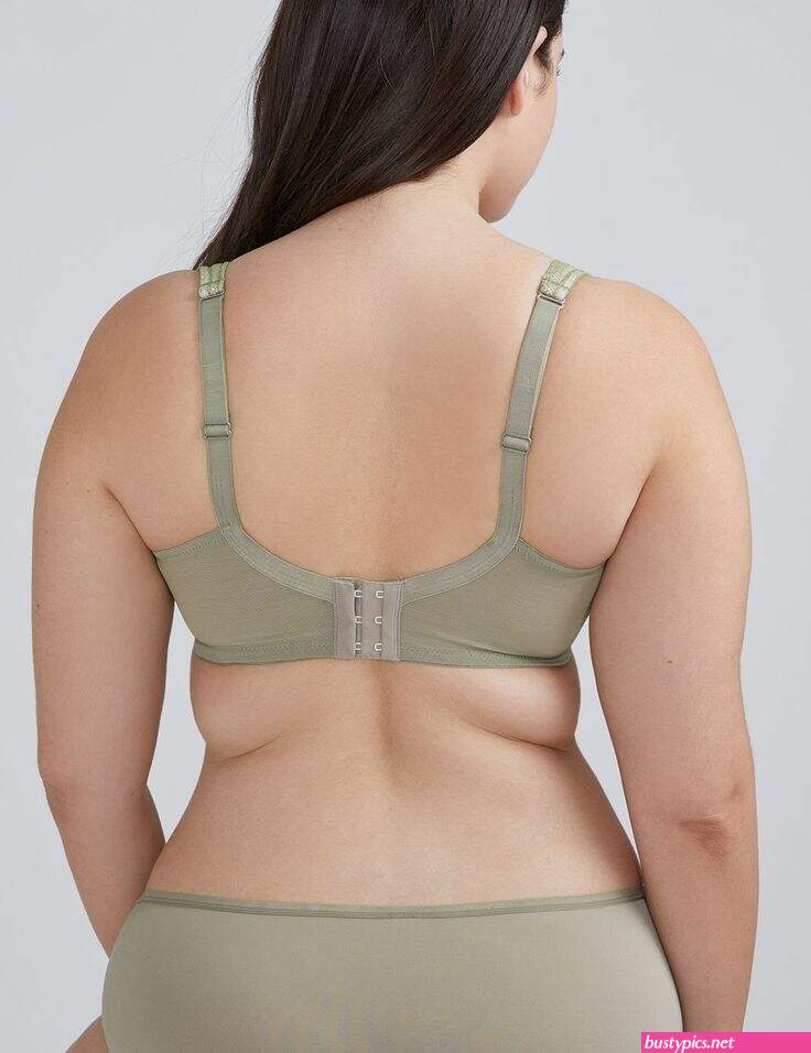 indian.aunty.bra.panty.sliping.photos