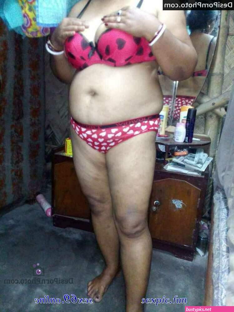 indian.aunty.bra.panty.sliping.photos