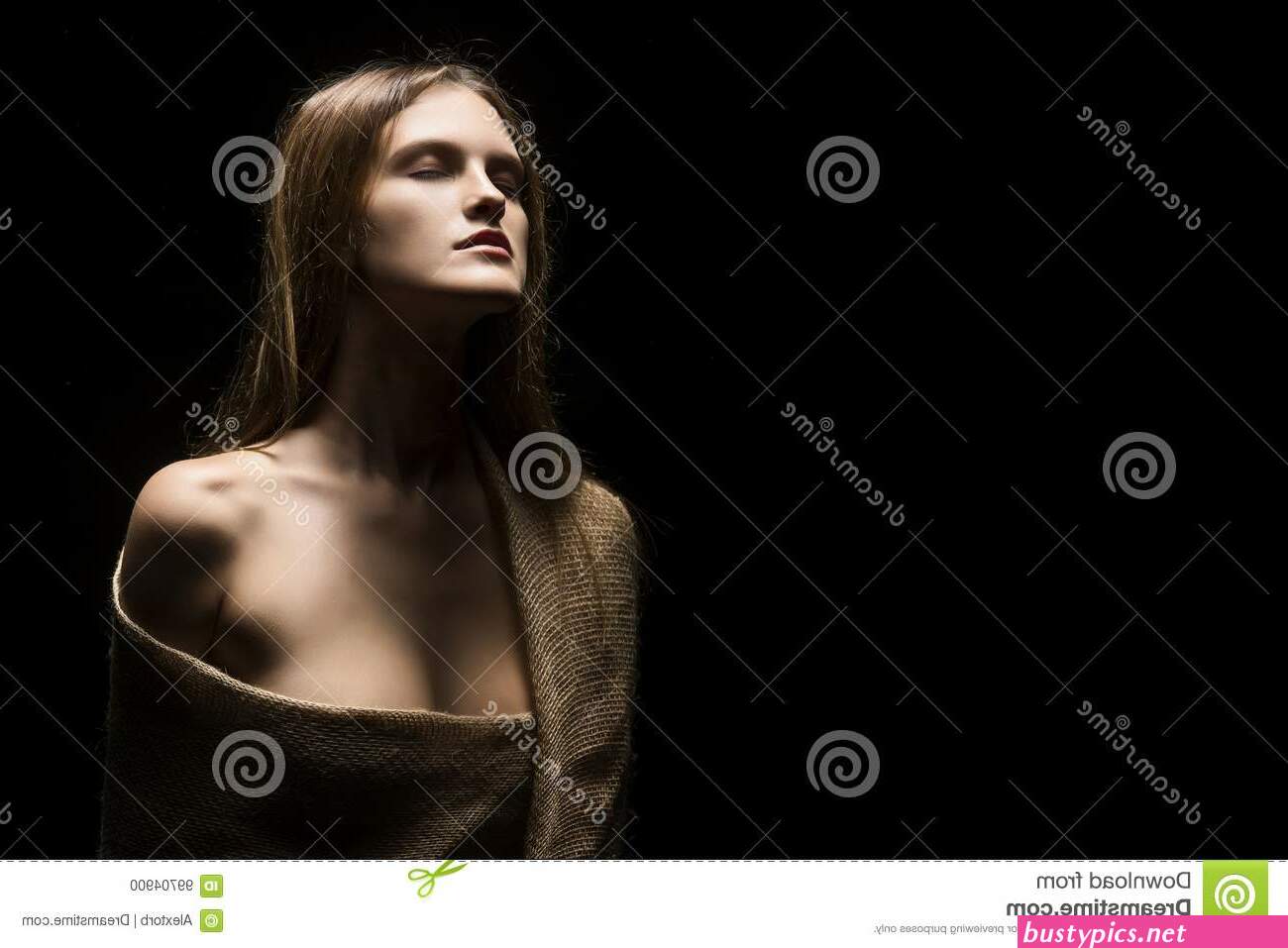 boob photo of naked glamour model