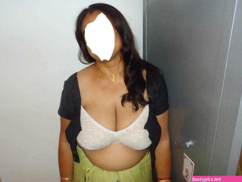 indian saxy hot bhabhi nangi fhotos